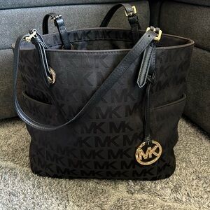 Micheal Kors Tote